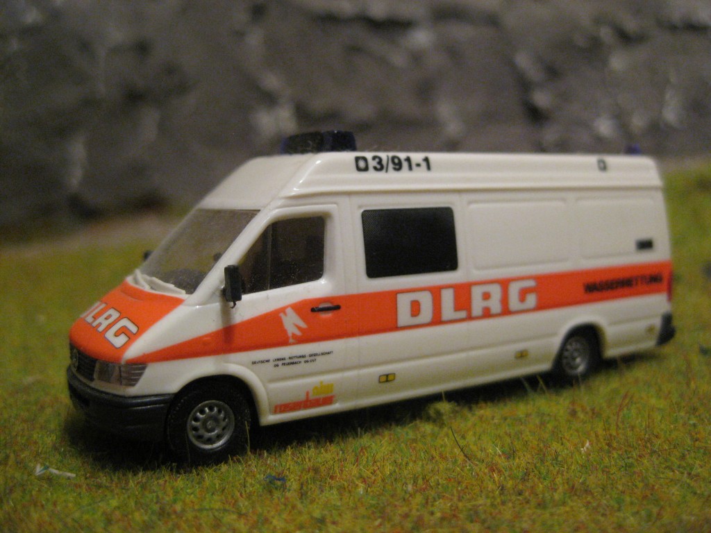 Mercedes Benz Sprinter lang "DLRG Wasserrettung" (03/91-1)