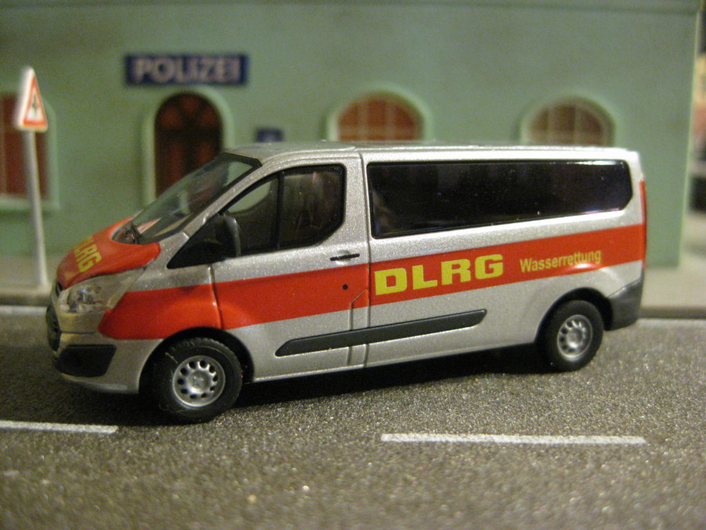 Ford Transit Custom Bus "DLRG Bez. Duisburg"