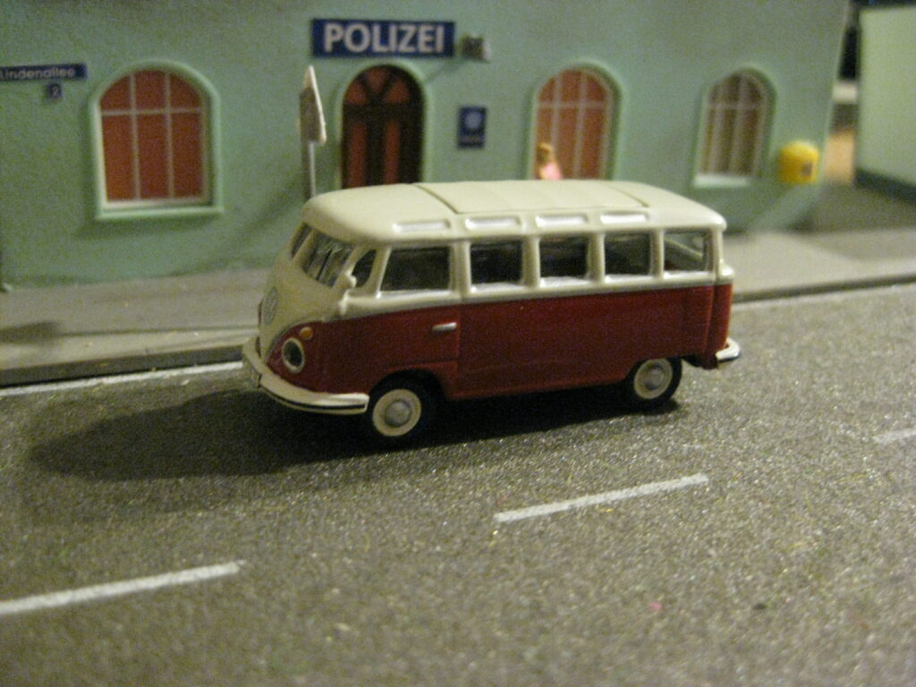 VW T1 Samba rot-weiß
