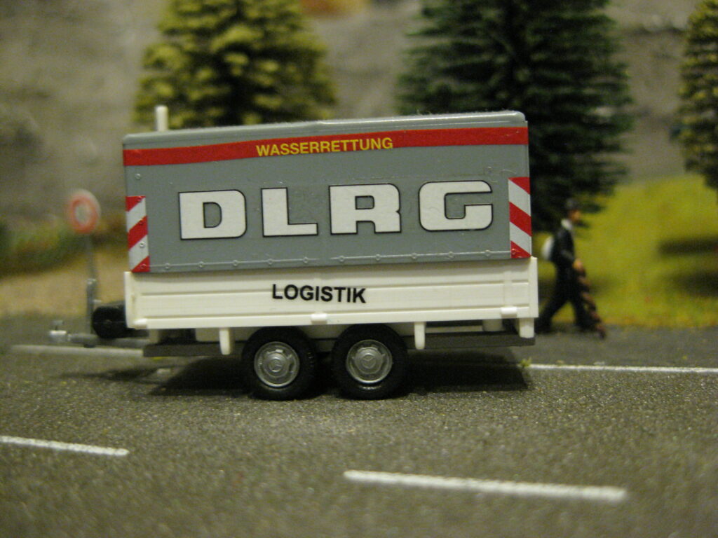 DLRG Anhänger Logistik